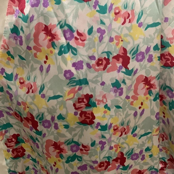 Victoria's Secret Gold Label watercolor/floral cream robe size M - Picture 2 of 7